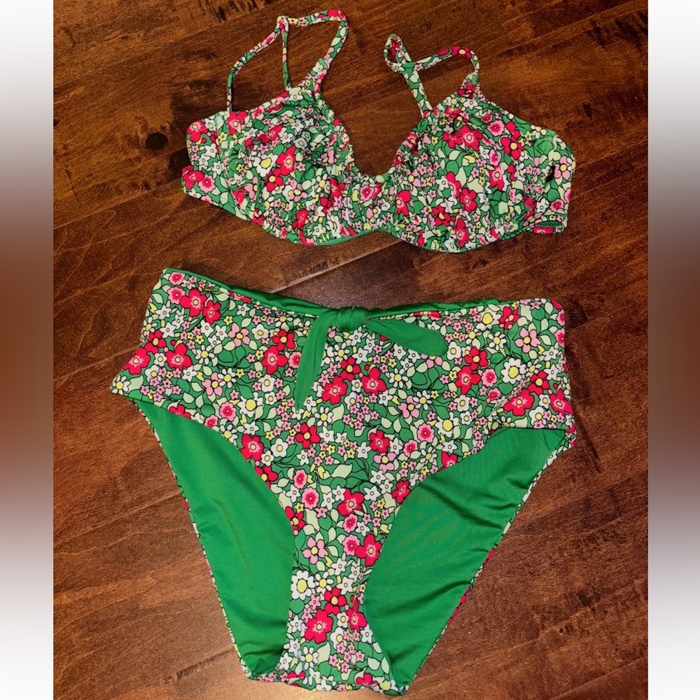 La Vie en Rose Bikini Set
